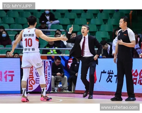 巴里-布朗率领球队夺得CBA冠军：荣耀背后的传奇故事